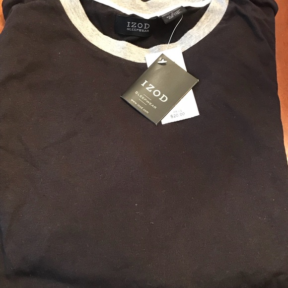 Soft and comfortable Men’s Izod sleep tee - Picture 2 of 5